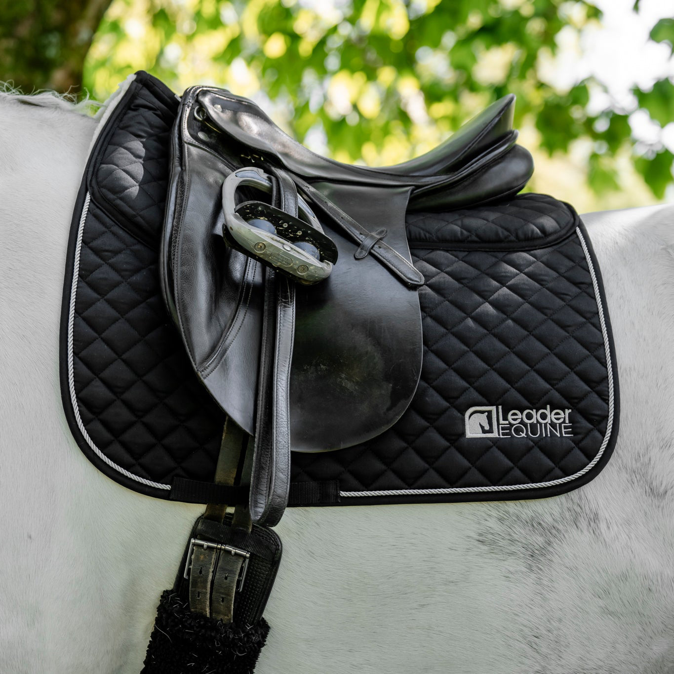 LE Performance Jump Saddle Pad with Shims