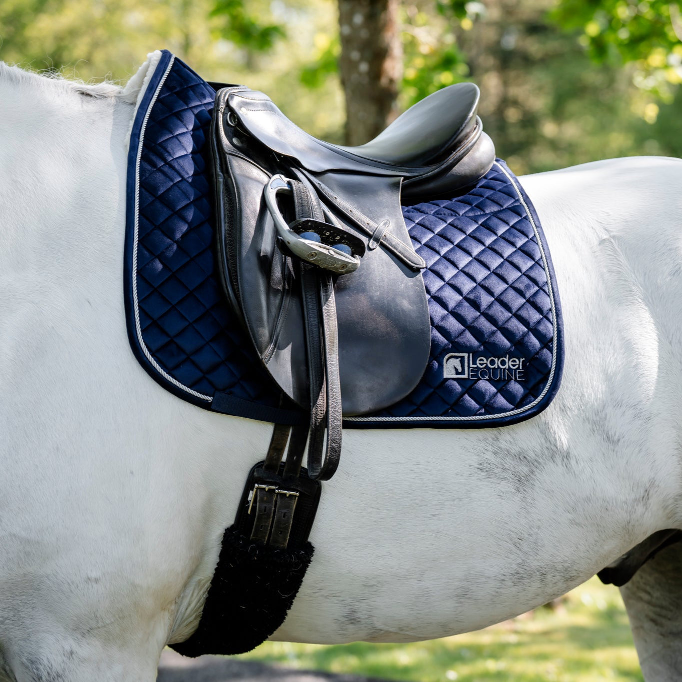 LE Performance Dressage Saddle Pad Velvet
