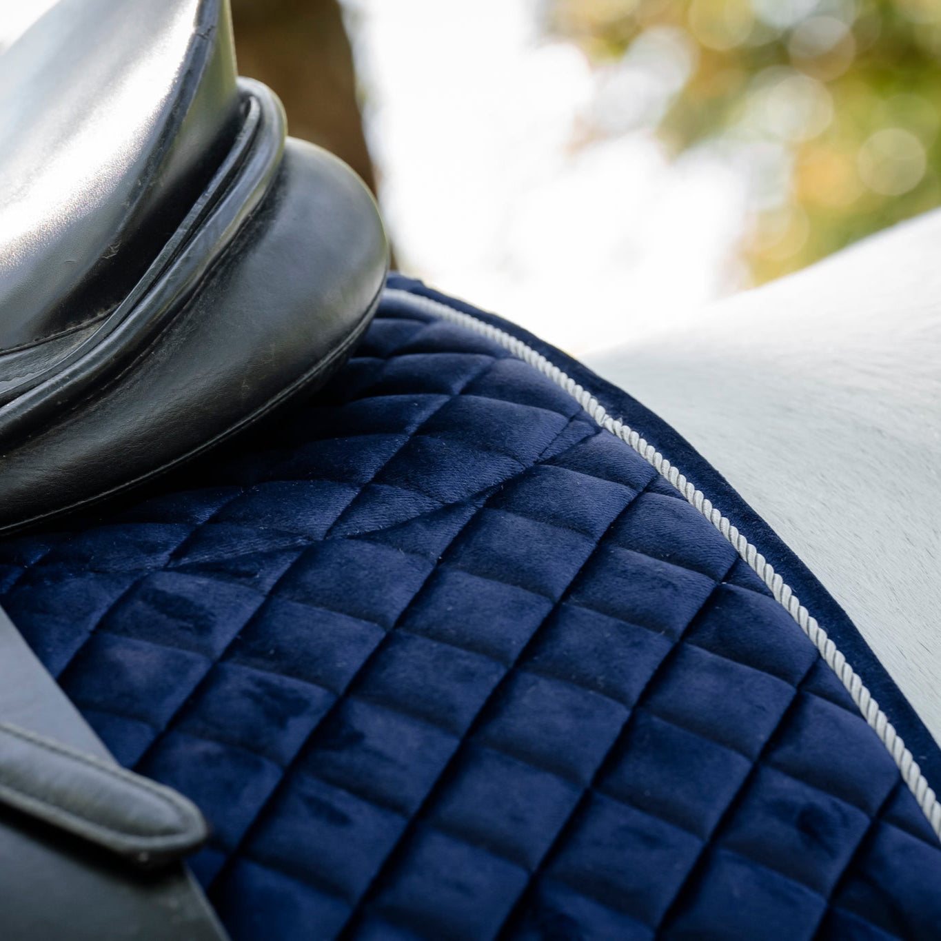 LE Performance Dressage Saddle Pad Velvet