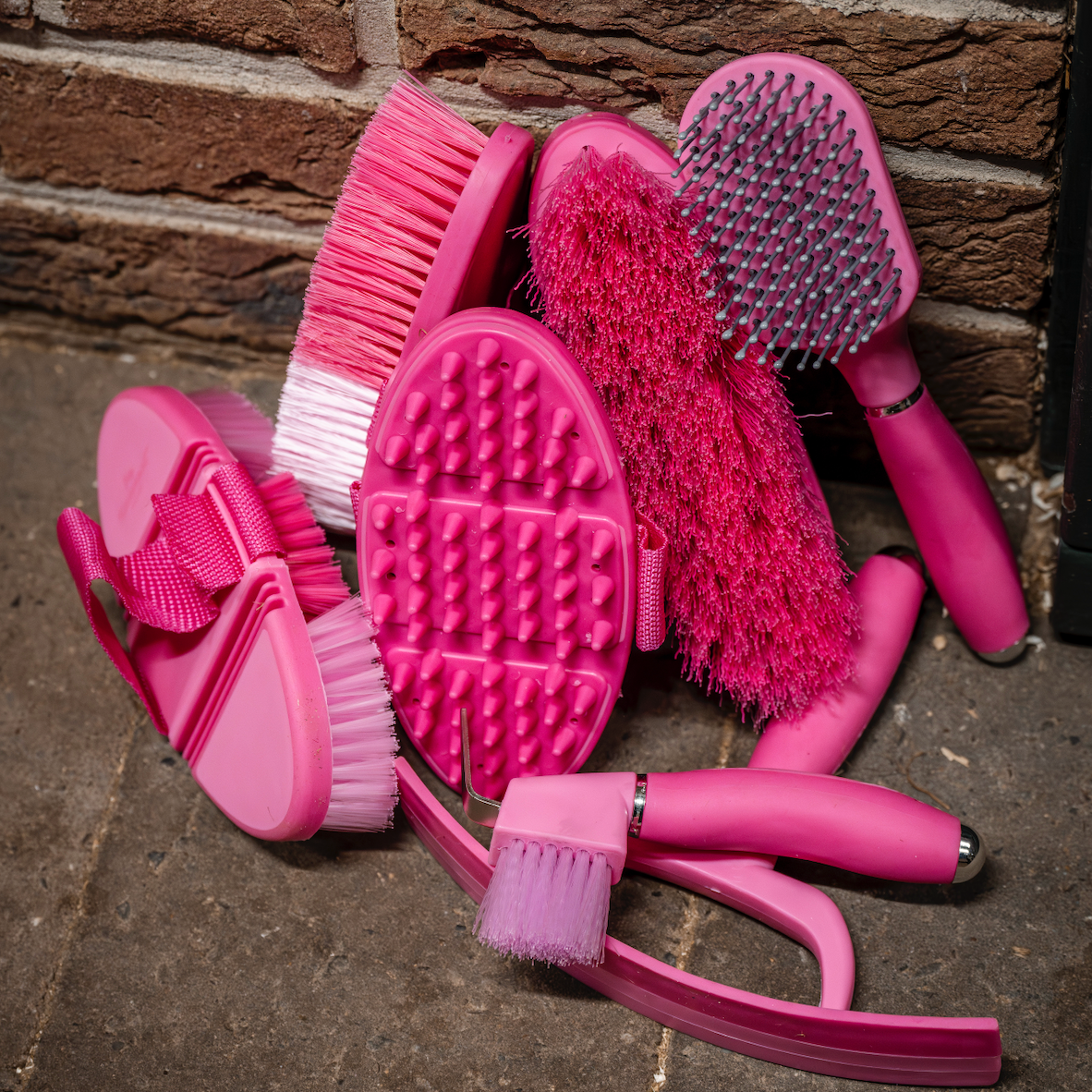 Horseware Newmarket Grooming Brush Set