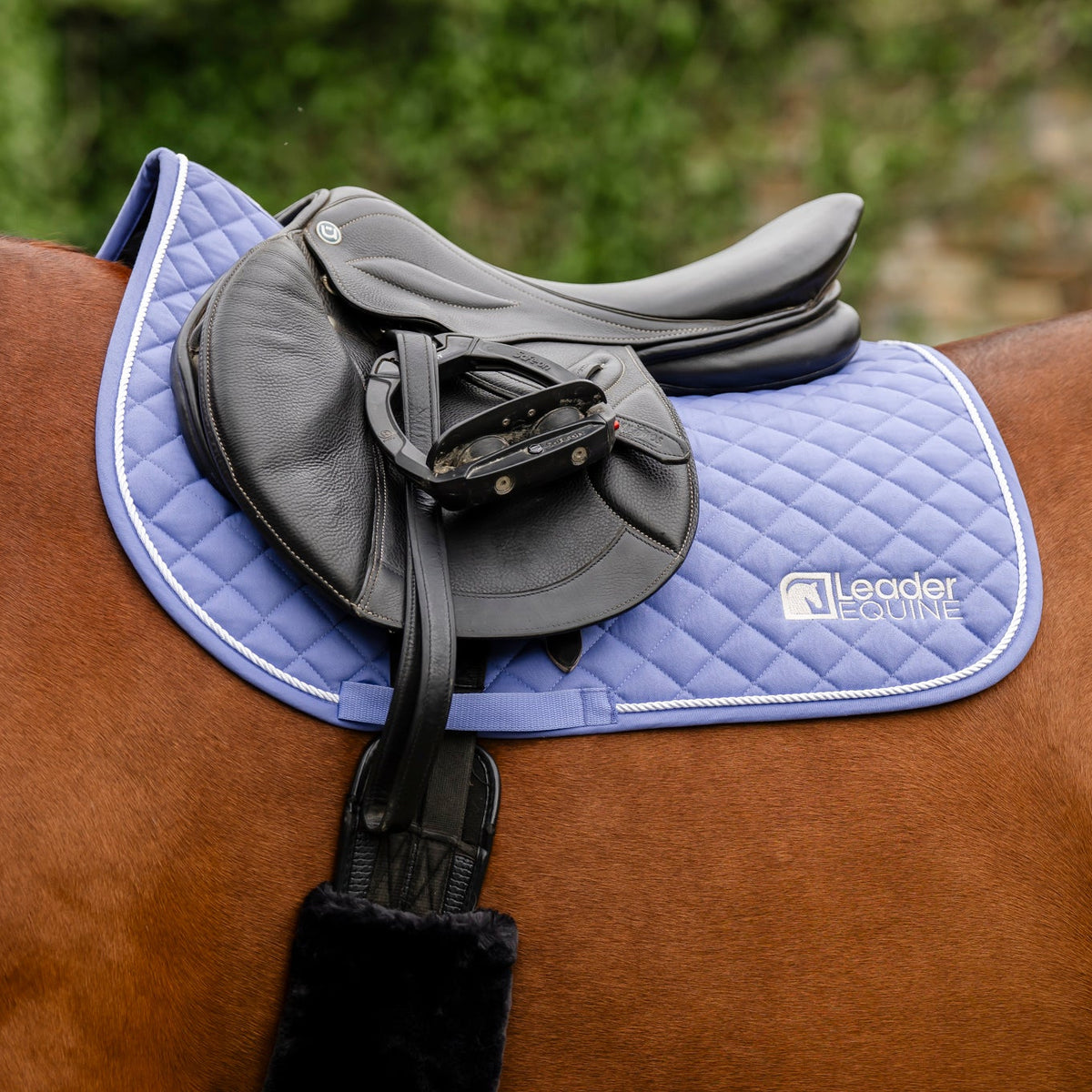 LE Performance Jump Saddle Pad Contact