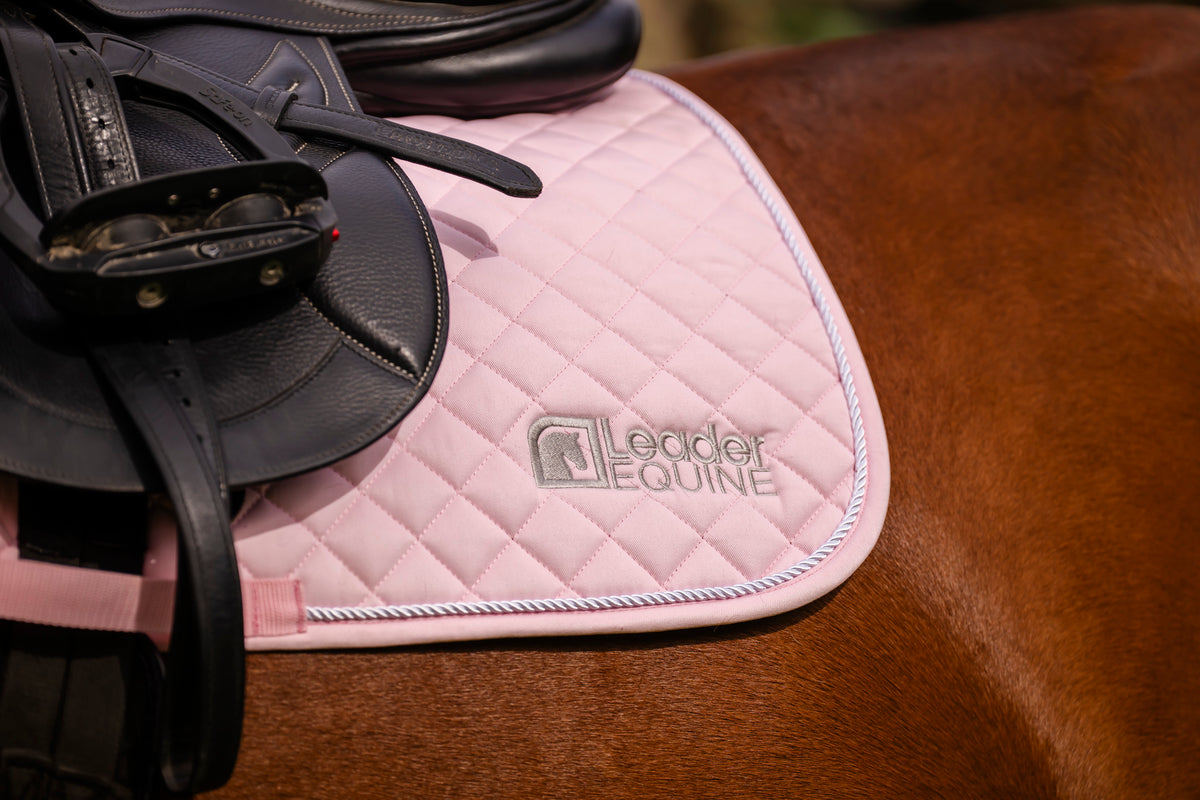 LE Performance Jump Saddle Pad Contact