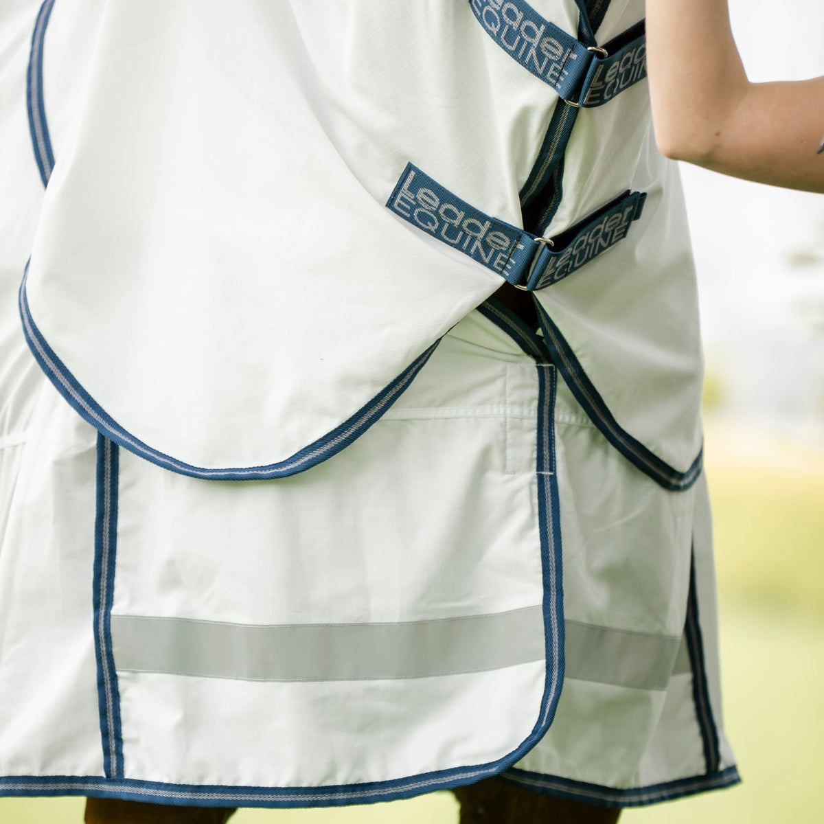 LE Summer Sheet Pullover